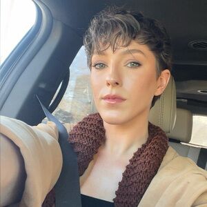 Meet your Posher, Grace